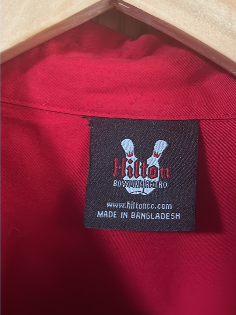 Hilton Bowling Retro Men’s Shirt - Red